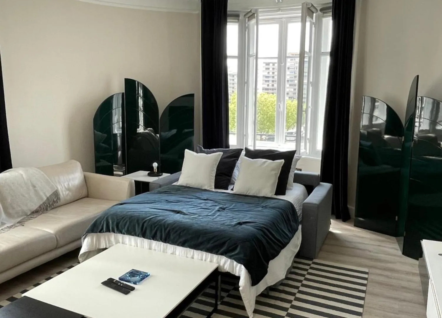 Chambre Dans Appartement Luxueux Paris